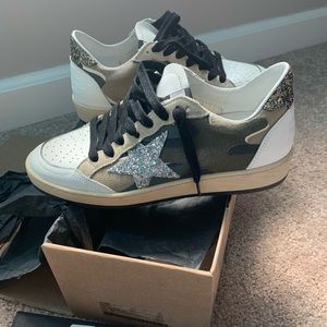 SOLD Golden Goose Ballstar